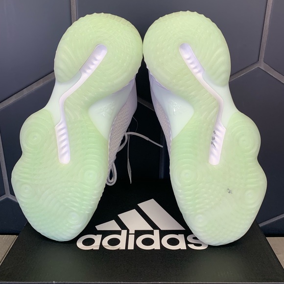 Adidas Pro Bounce Low Grey Metallic Basketball - Picture 5 of 5